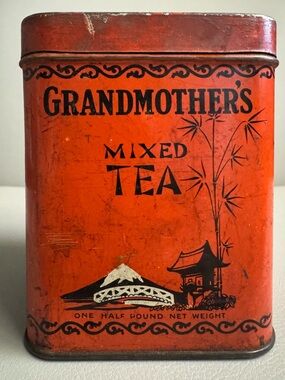 Vintage 1920-1930 Grandmother's Mixed Tea Tin 4.5” X 3.5”